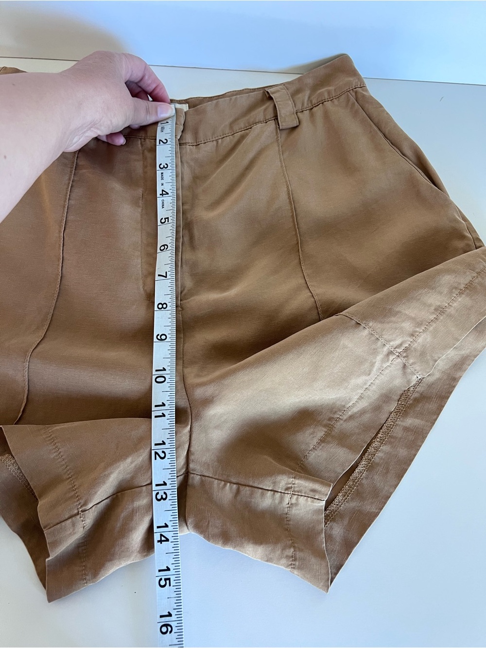 Dissh Women's Tencel Linen Blend Tailored High Waisted Tan Shorts Coastal Chic - Picture 10 of 11